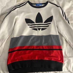 Adidas crewneck sweatshirt size medium